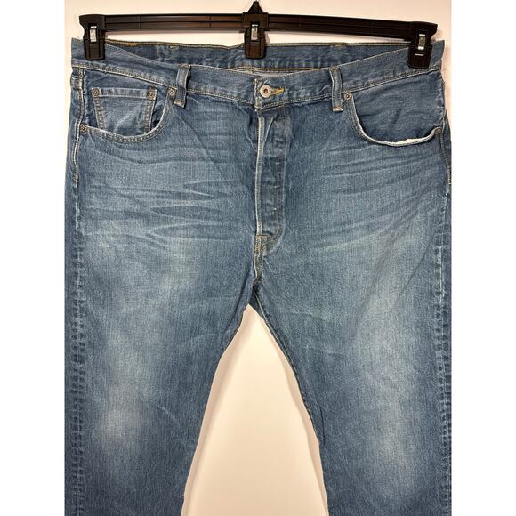 Levi’s 501 Men's Button Fly Straight Leg Denim Jeans Medium Wash Size 40x32 - Picture 2 of 12